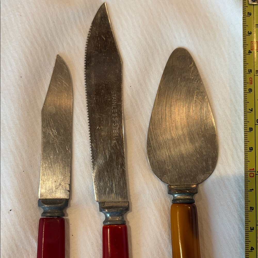 Vintage Bakelite Handle Cutlery Lot - 3 Pieces Red Brown Stainless - Picture 10 of 12